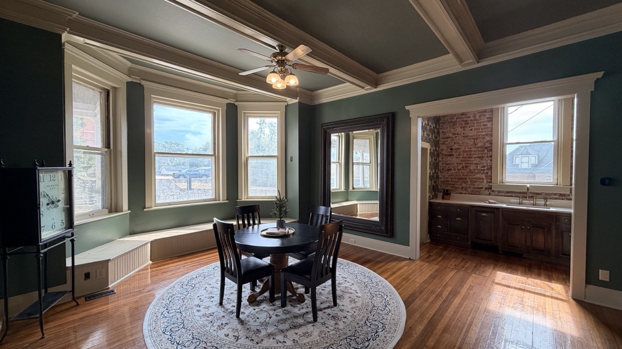 Family room & bay windows